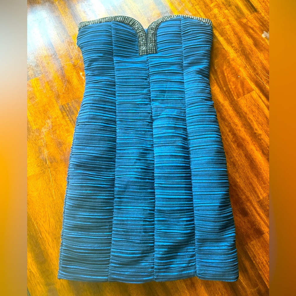 Forever 21 navy blue formal strapless ruching dress size large with beads